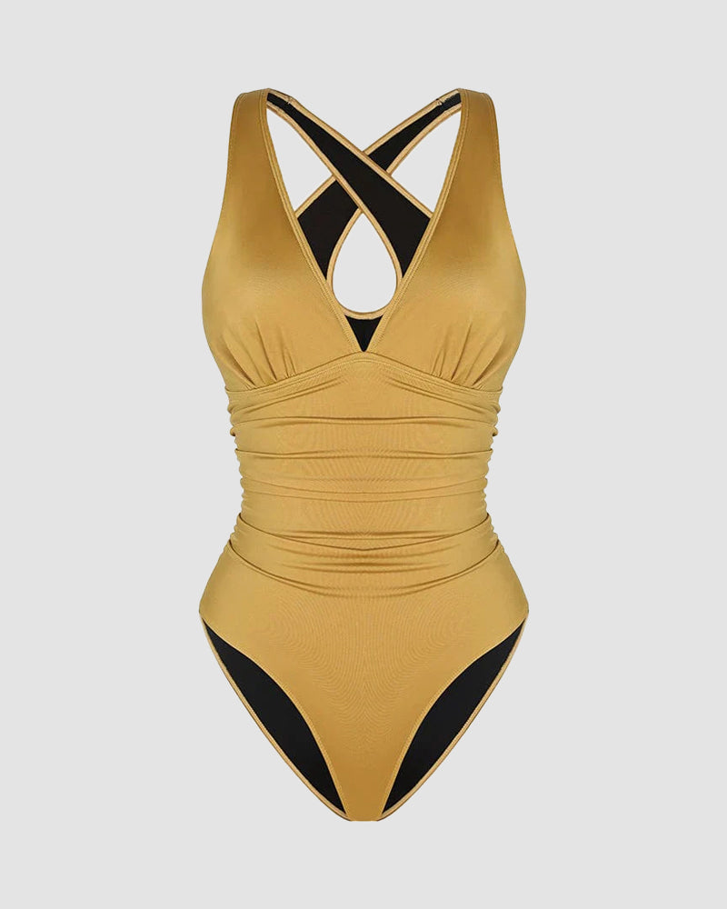 Wioletta | Swimsuit with a shaping cut and an open back