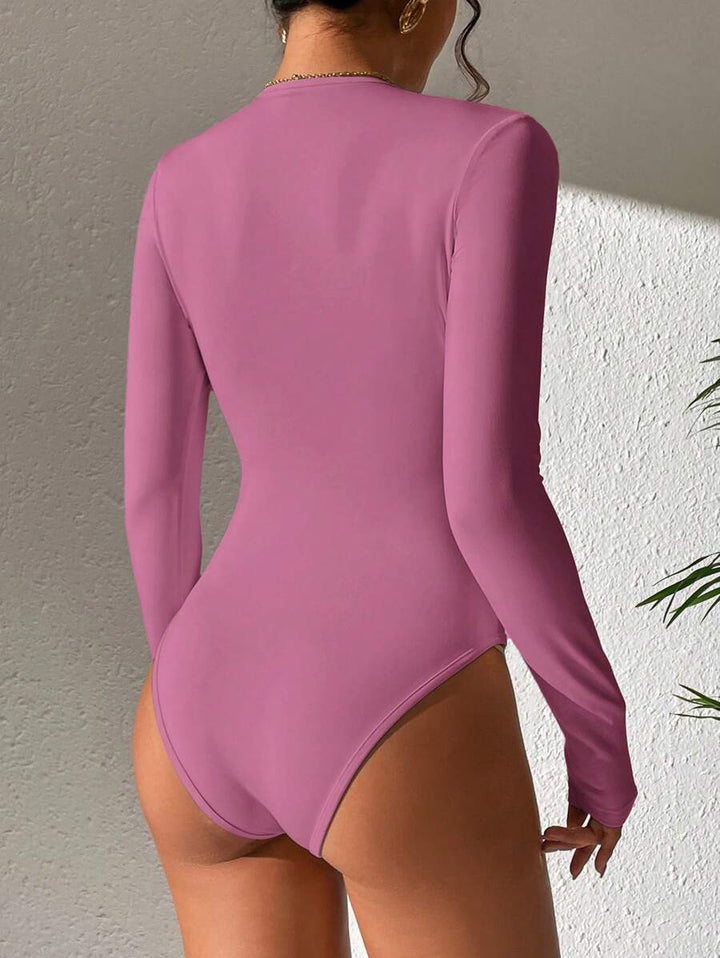 PETITE | Crew Neck Long Sleeve Fitted Bodysuit