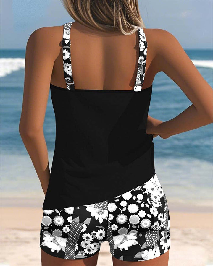 Taylor | Fashionable Swimsuit Set