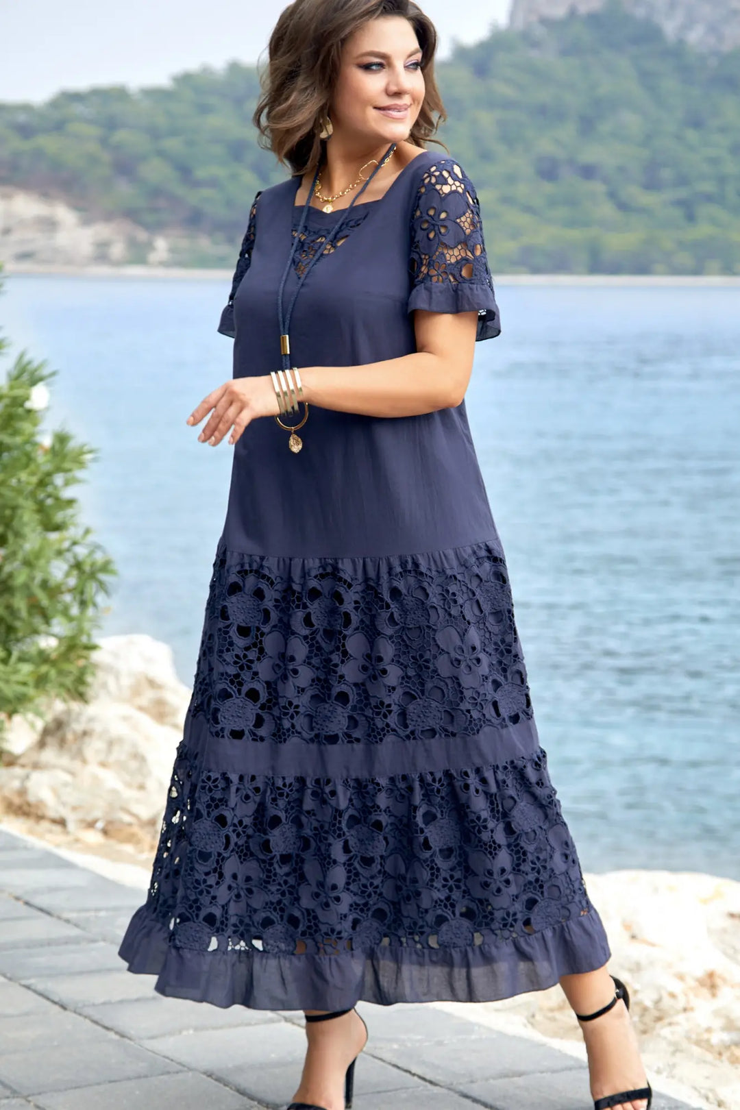 Kalina | Navy Blue Lace Maxi Dress
