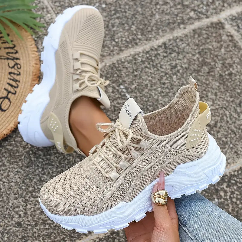 LYNIA | BREATHABLE ORTHOPEDIC SNEAKERS