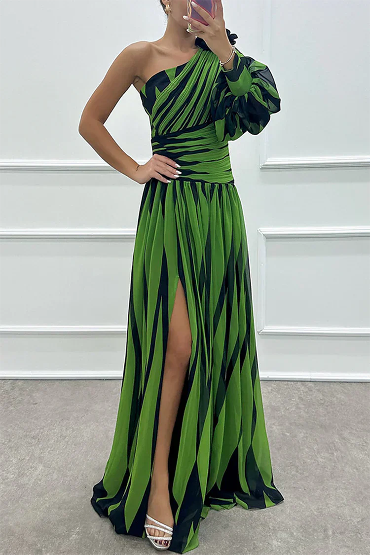 Shiloh | One-Shoulder Maxi Dress with Stripes
