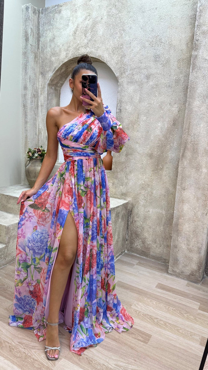Audrey | Stunning Dress in Motion