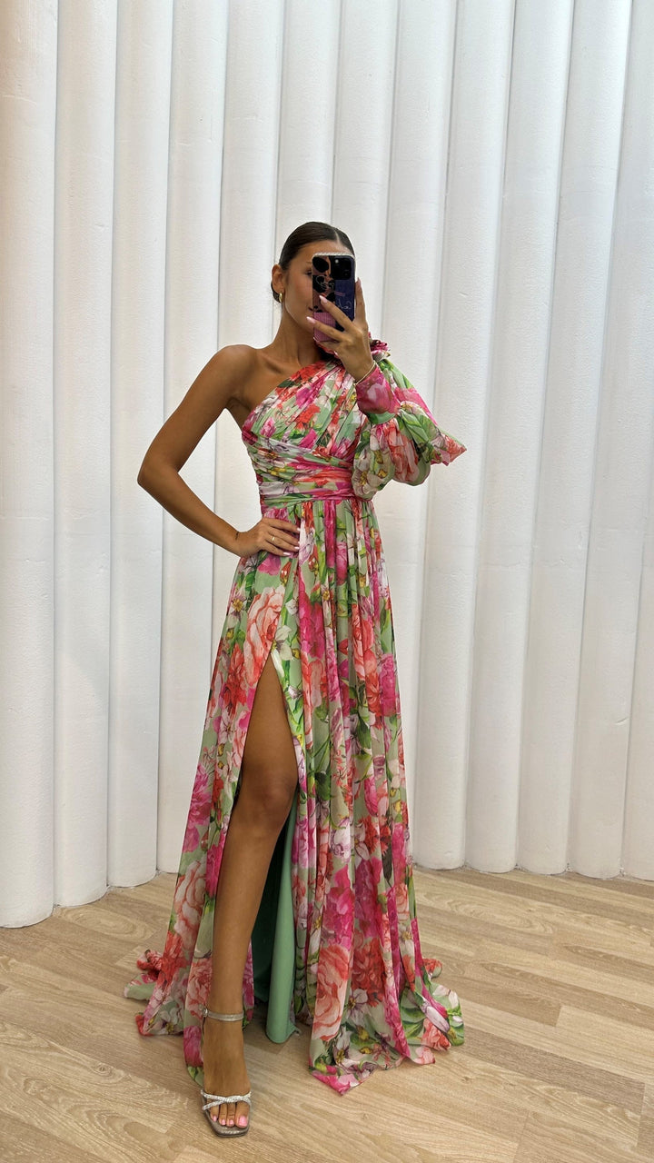 Audrey | Stunning Dress in Motion