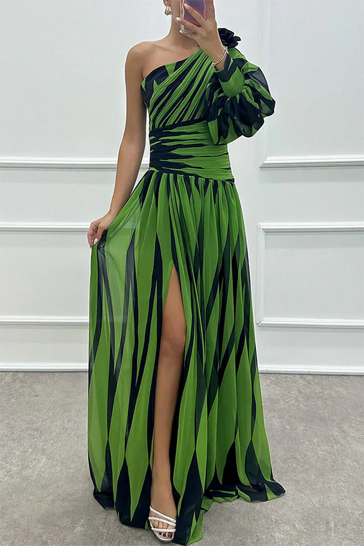 Shiloh | One-Shoulder Maxi Dress with Stripes