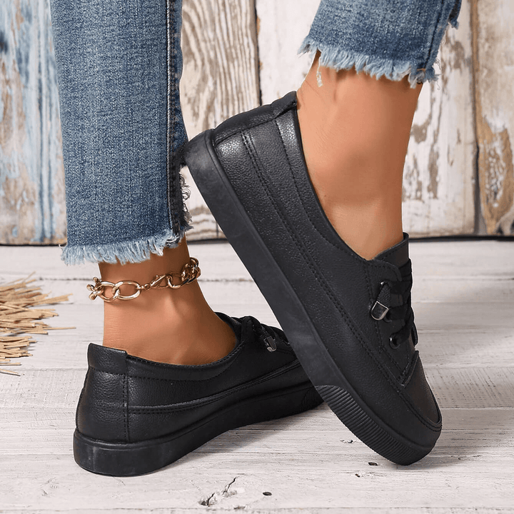 Thera | Lace-Up Flat Orthopedic Shoes