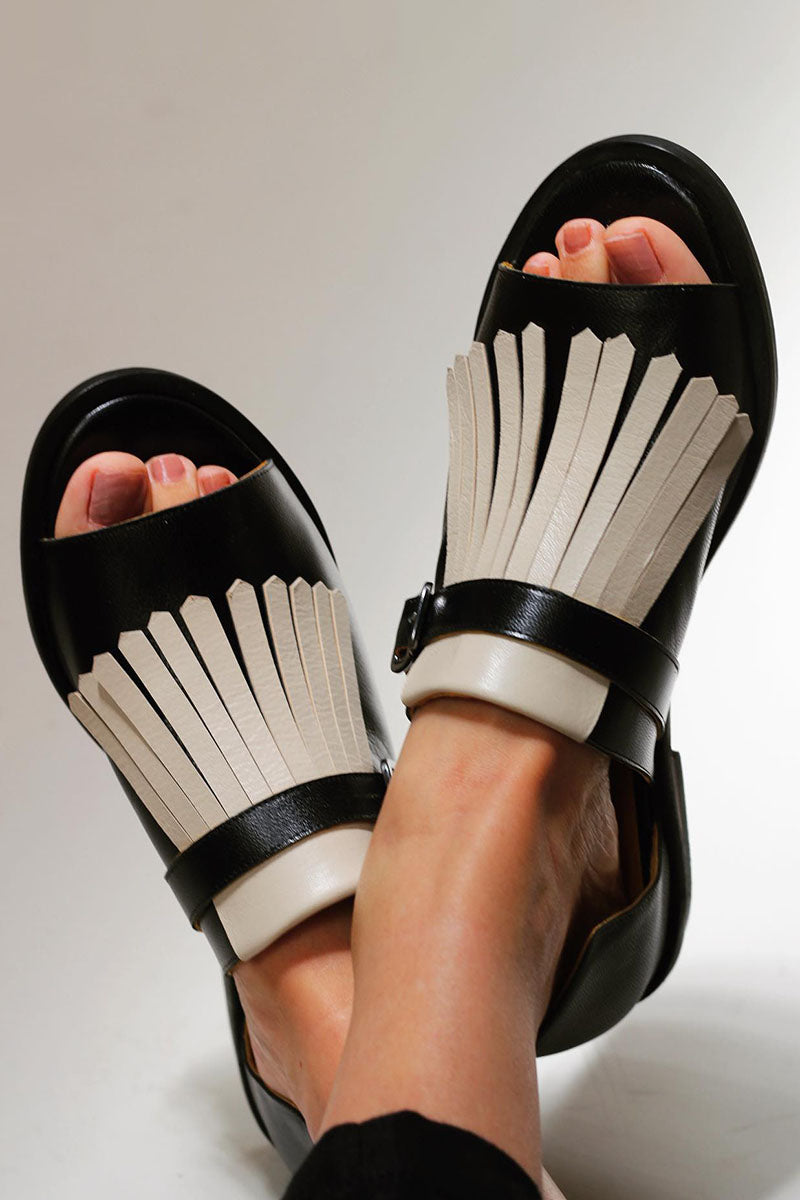 Tasselina | Slip-On Sandals with Open Toe and Colorful Tassel