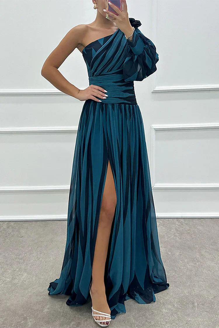 Shiloh | One-Shoulder Maxi Dress with Stripes