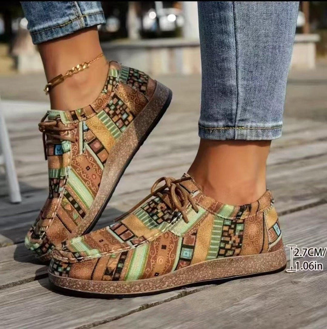 Beeckhoven | Colourful Retro Women’s Shoes