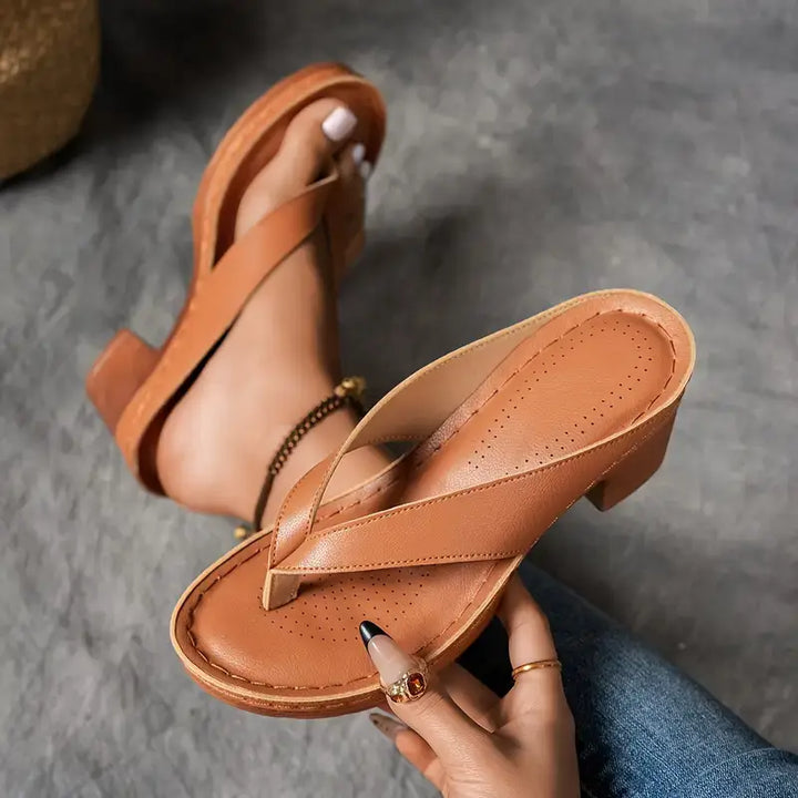 Taylor™ | Orthopedic Heeled Slipper
