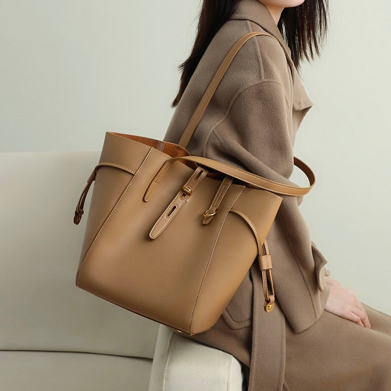 Elsen | Vintage Lock Leather Tote Bag