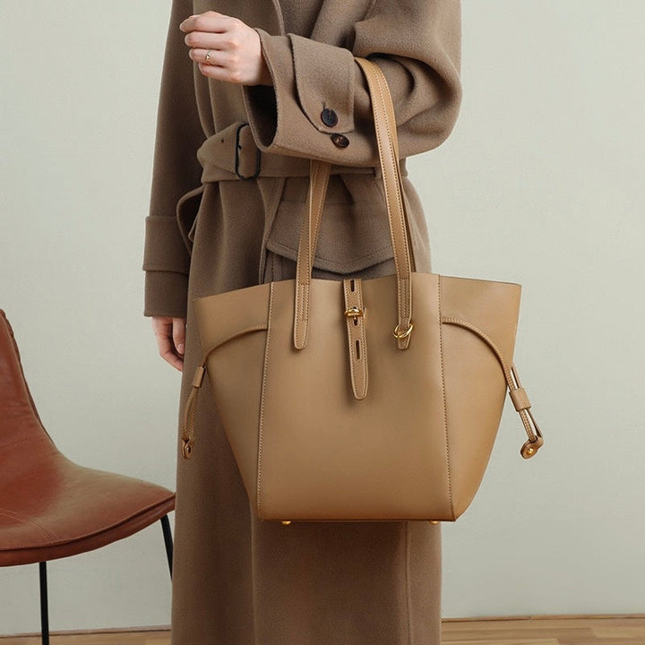 Elsen | Vintage Lock Leather Tote Bag