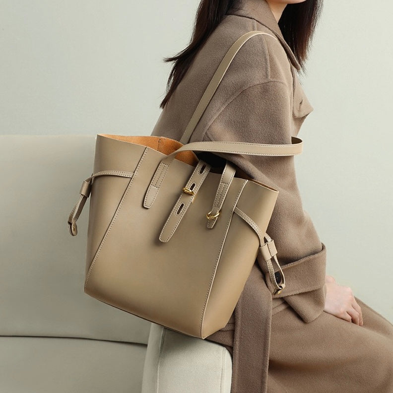 Elsen | Vintage Lock Leather Tote Bag