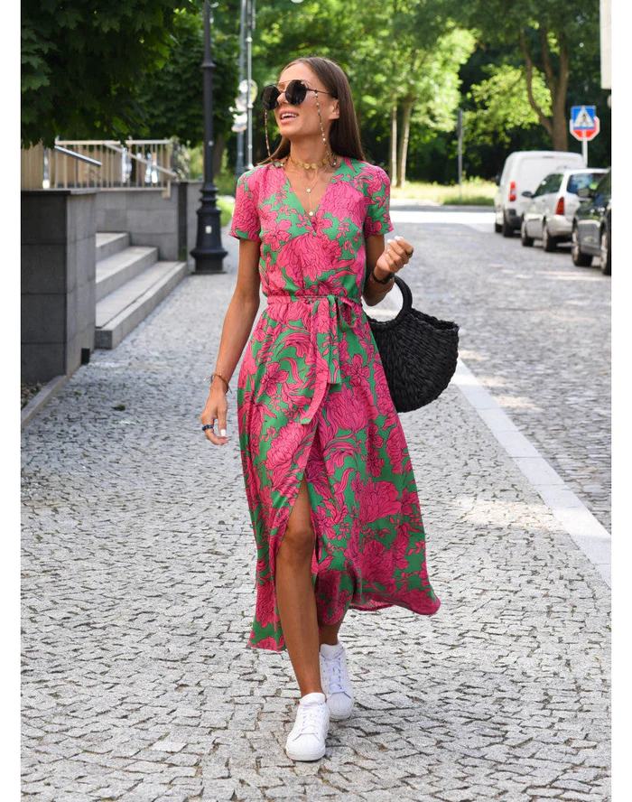 Linda | Stylish floral dresses for every occasion