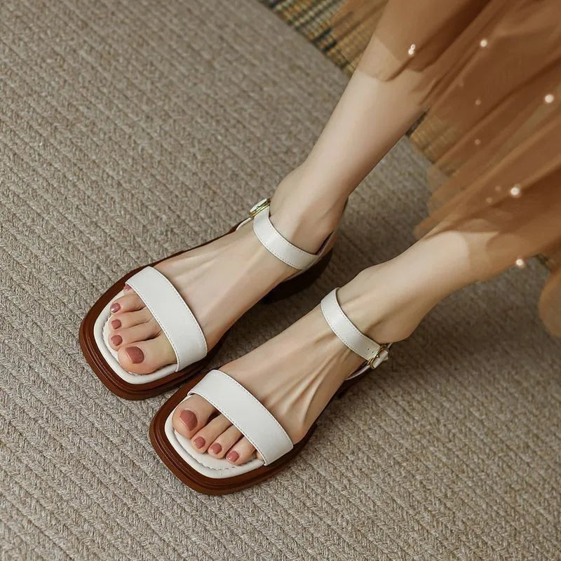 Ailleurs | Sandales en cuir Juneya