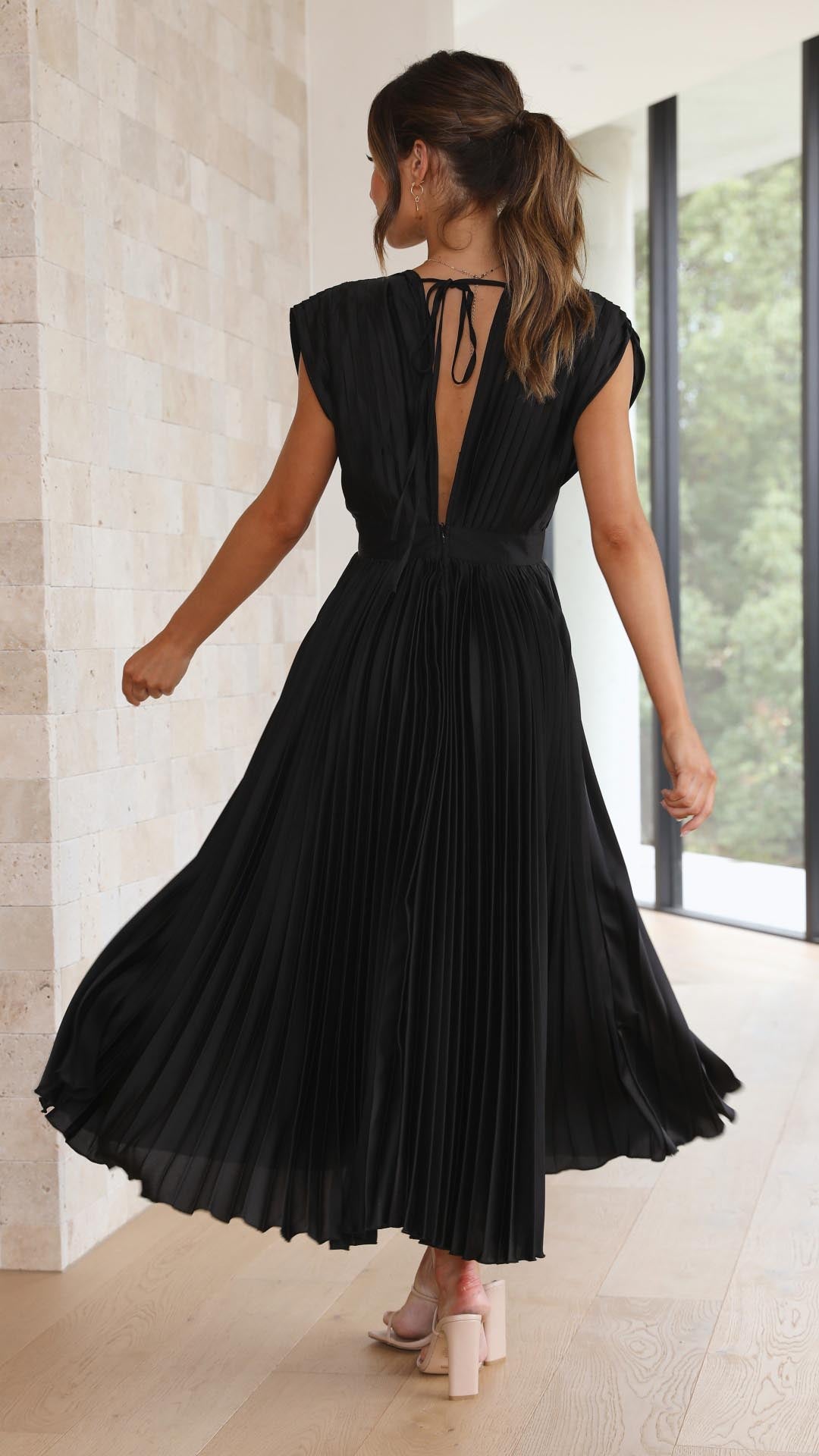 Alexis | Elegant Dress with Ruffles