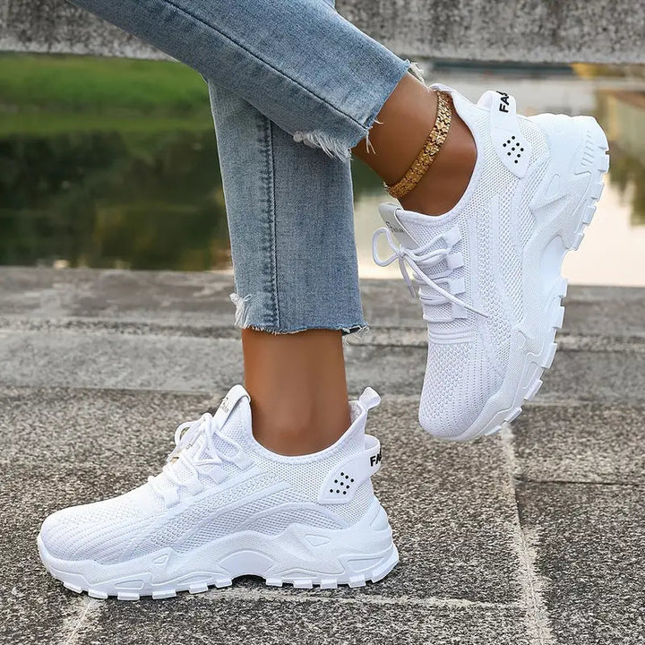 LYNIA | BREATHABLE ORTHOPEDIC SNEAKERS