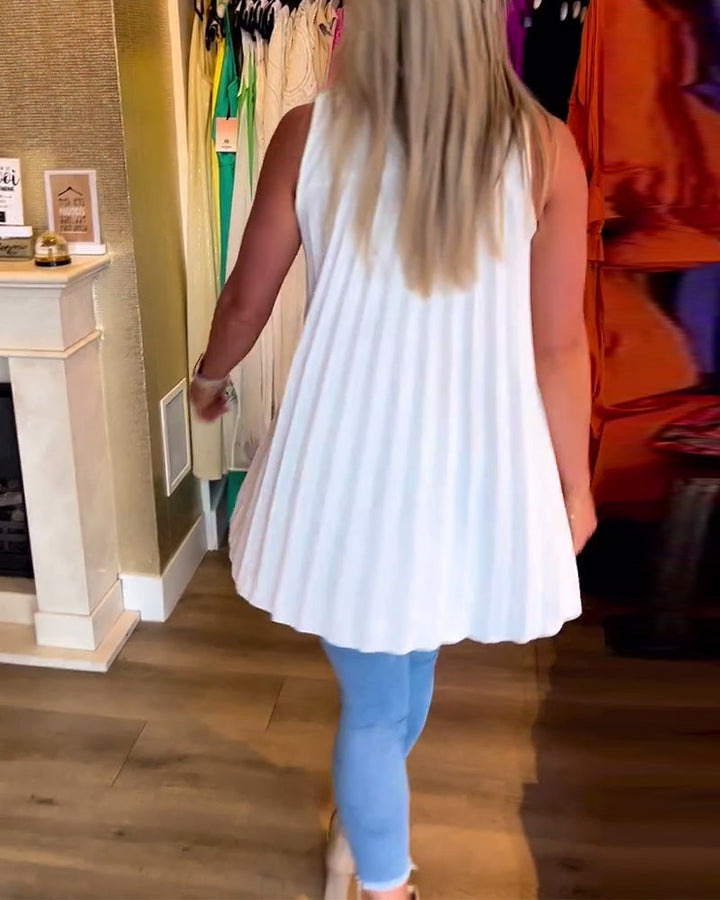 Taylor | Sleeveless Top with Ruffles and Lapels