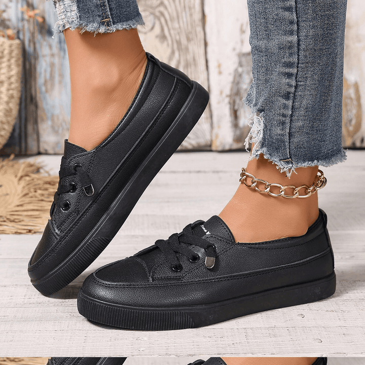 Thera | Lace-Up Flat Orthopedic Shoes