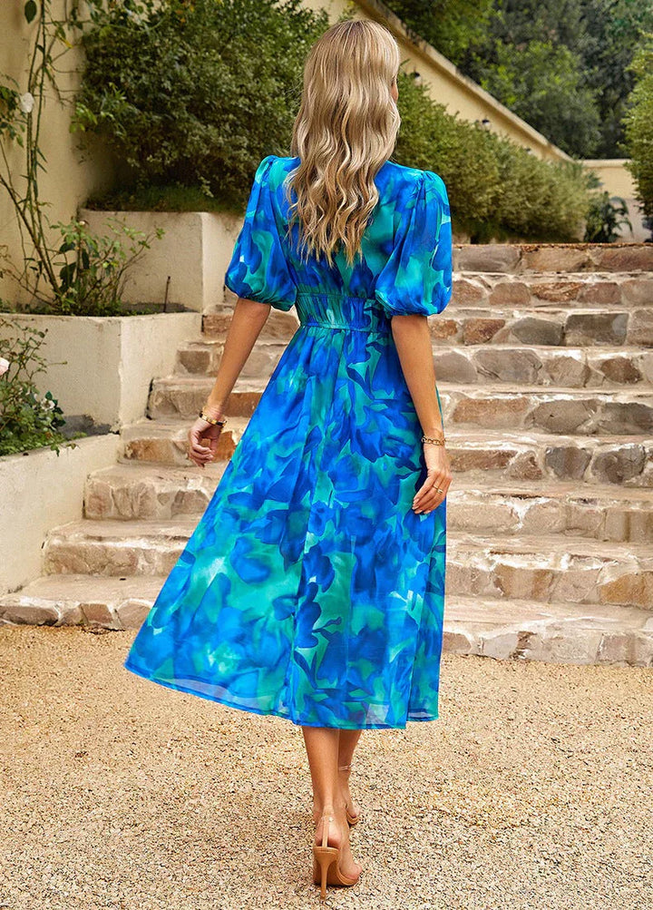 Innova | Dress with V-Neckline