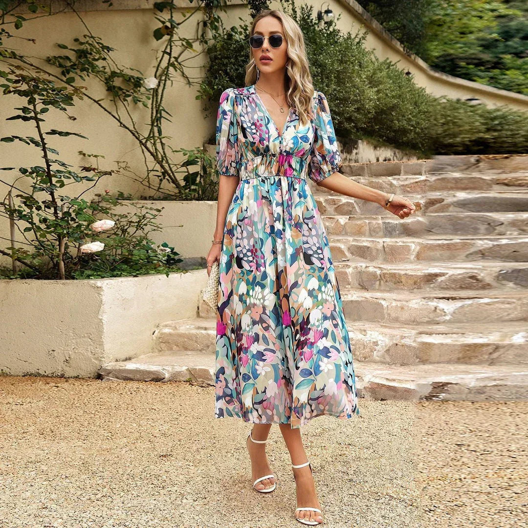 Innova | Dress with V-Neckline