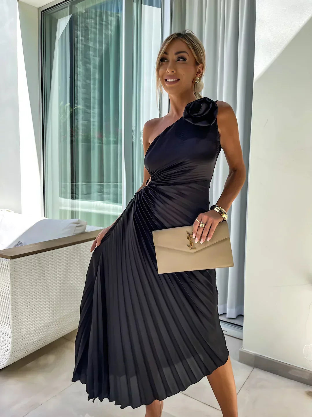Lizbeth | Dress with Floral Shoulders