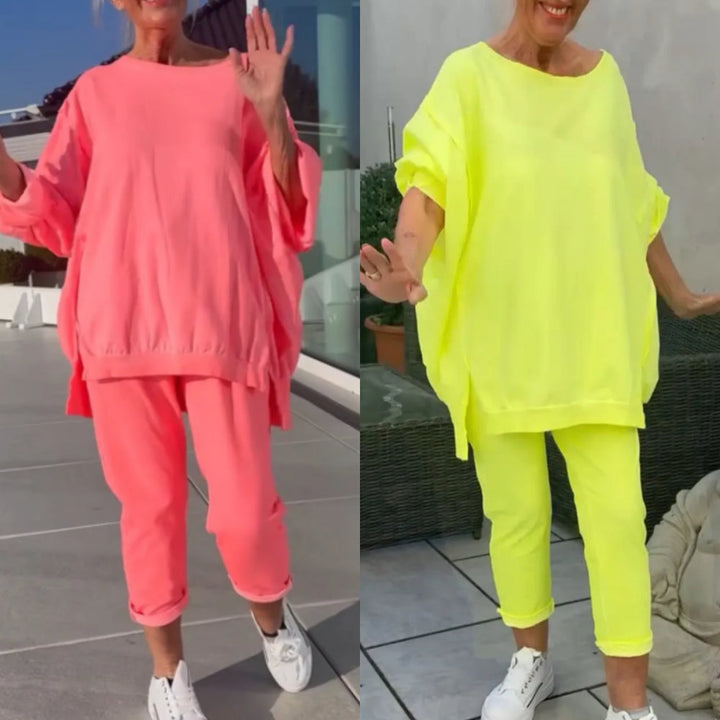 Teresa | Two-piece women’s set with round-neck top and pants